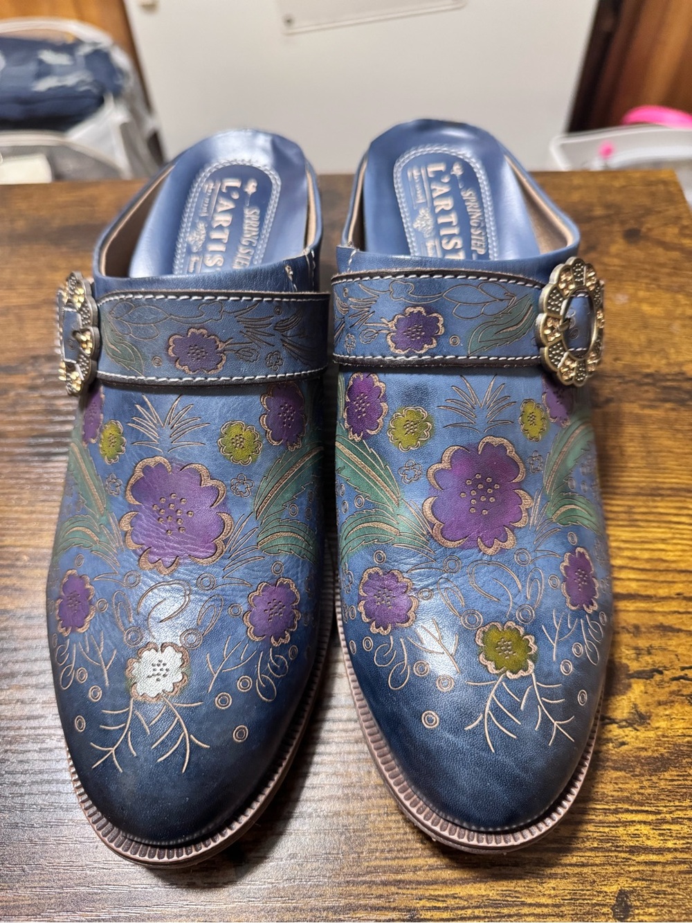 L’Artiste by Spring Step Zoozi Floral Leather Clogs Mules - Blue size 39 (8.5us)